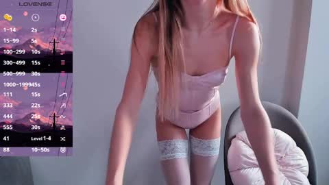 aquilaris online show from April 1, 1:52 pm