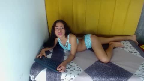 Snapshot of arelysalvarezcm chatting on September 29, 12:54 pm arelysalvarezcm online show from September 29, 12:54 pm