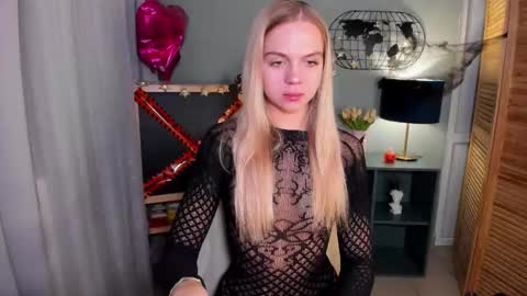 aria69stars online show from October 26, 3:51 pm