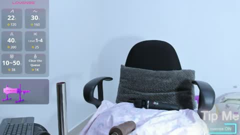  Aria Cruz online show from April 8, 10:45 pm