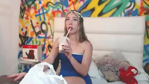 aria online show from November 19, 2:39 pm