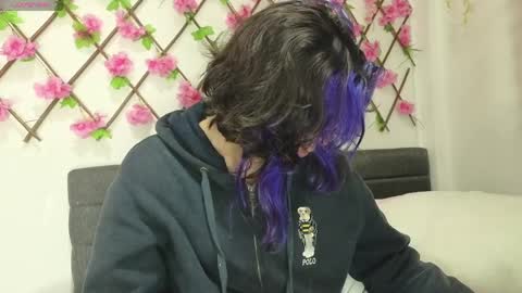 aria_silk online show from April 3, 1:58 am