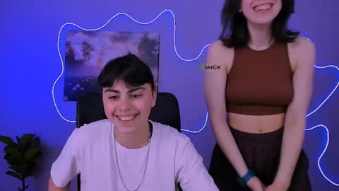 aria_wild_ online show from May 20, 9:28 am