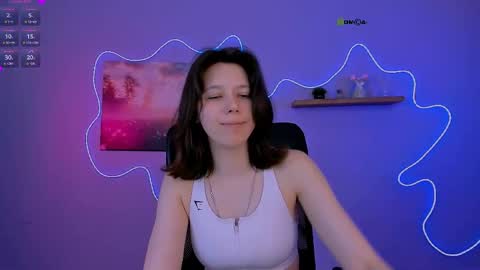 aria_wild_ online show from May 17, 7:24 pm