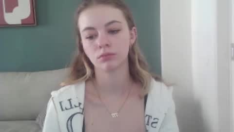 Snapshot of ariacreazy chatting on September 27, 7:48 am AriaCreazy online show from September 27, 7:48 am