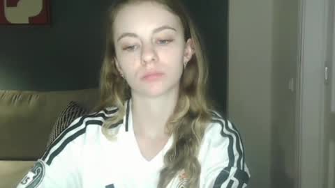 Snapshot of ariacreazy chatting on September 22, 8:40 pm AriaCreazy online show from September 22, 8:40 pm
