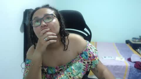 ...Ariana... online show from May 23, 5:55 pm