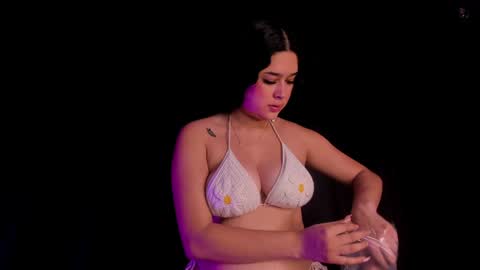 Snapshot of ariadna_milano chatting on December 4, 12:36 pm - -. .- Ariadna -. .- - online show from December 4, 12:36 pm