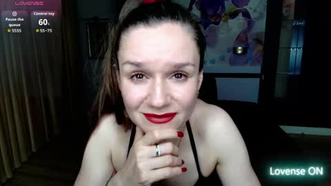 AriaGray online show from May 15, 1:33 am