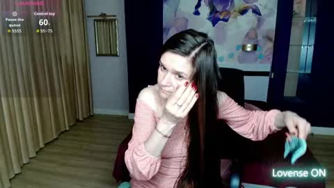 AriaGray online show from May 17, 9:03 pm