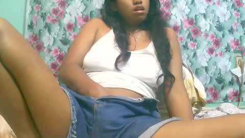 ariah13 online show from December 18, 6:40 am