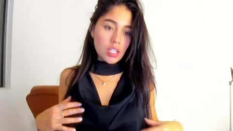 Aria Montgomery online show from July 5, 8:20 am
