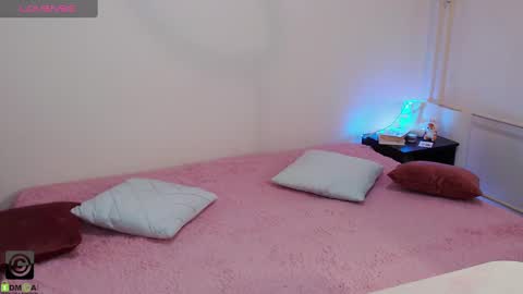Snapshot of ariana_addams2 chatting on December 5, 5:39 pm ariana_addams2 online show from December 5, 5:39 pm