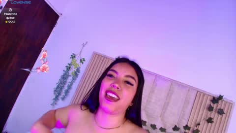 ariana_castillo__ online show from May 11, 12:51 pm