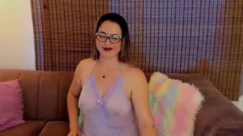 Ariana Cruz online show from May 11, 12:51 pm