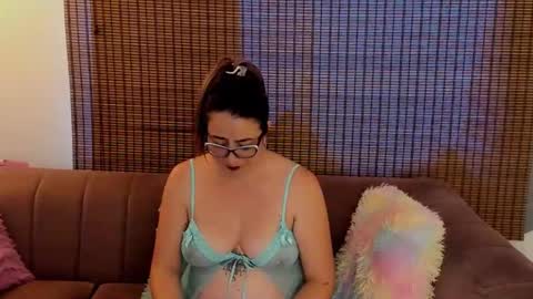 Ariana Cruz online show from May 14, 4:35 pm