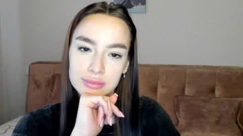 ariana_grandi online show from February 15, 12:54 pm