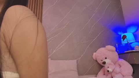 Ariana online show from May 18, 12:00 pm
