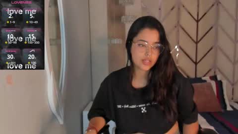 Ariana  online show from December 2, 8:42 pm