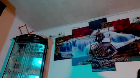 ariana_whitee online show from April 10, 11:55 pm