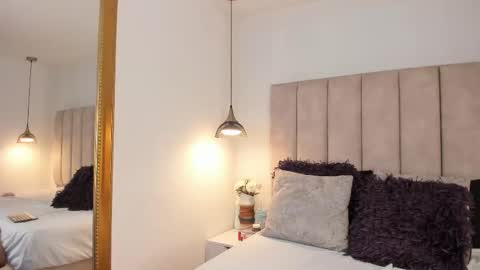 Ariana  online show from January 11, 7:19 pm