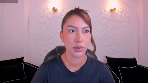 Ariana Dumont online show from May 11, 11:34 am