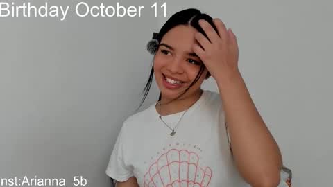 Snapshot of arianna_5 chatting on October 10, 3:28 pm Ari 3 online show from October 10, 3:28 pm