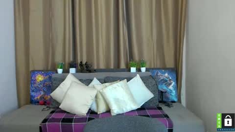 Arianna online show from November 18, 6:42 pm