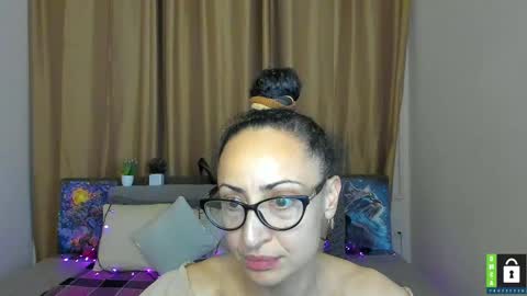 Arianna online show from November 11, 6:38 pm