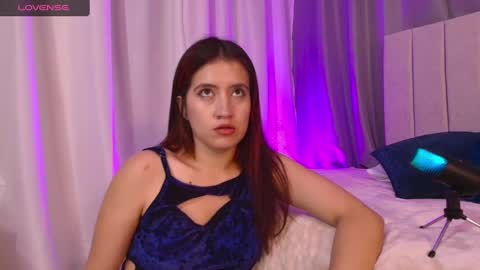 Snapshot of aribrunnet_ chatting on February 3, 12:47 pm Ari Just Ari online show from February 3, 12:47 pm