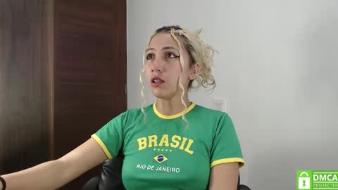 Ari Bunnie  online show from February 27, 2:55 am