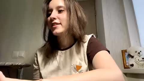 Mia online show from July 8, 5:48 pm