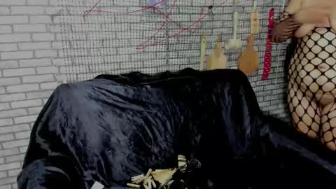 Ariel  online show from March 26, 3:30 am