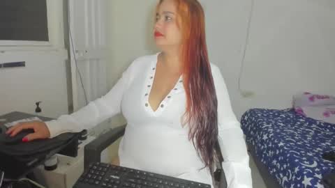 ariela_daltonn online show from April 10, 11:44 pm