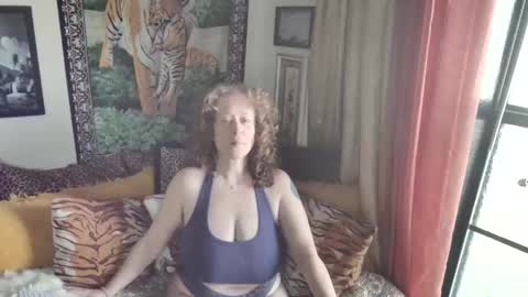 Arielle Ari online show from May 28, 6:50 pm