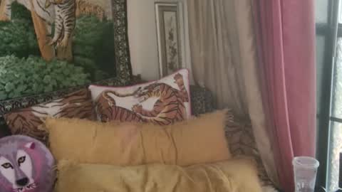 Arielle Ari online show from March 24, 6:57 pm