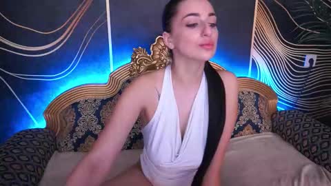 Snapshot of arielgemme chatting on September 30, 2:39 am Ariel online show from September 30, 2:39 am