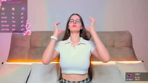 Ariella online show from November 3, 4:05 am