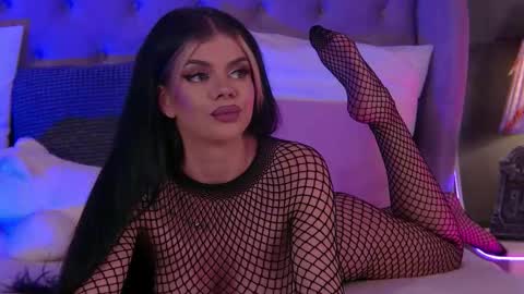 Ariell online show from October 17, 5:27 pm