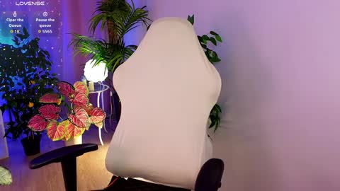 Adele online show from April 8, 6:26 am