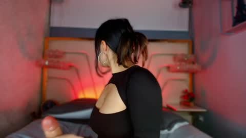 Ariia sweett online show from May 15, 4:49 am
