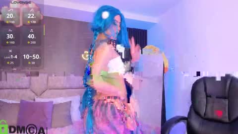 Ari  online show from May 11, 8:50 pm