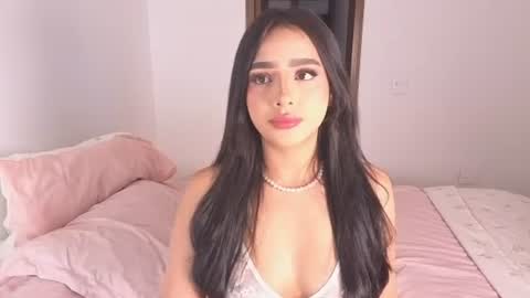arixcollinns online show from July 3, 5:30 pm