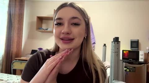 Kate online show from May 27, 7:38 am