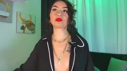    online show from October 16, 7:05 pm