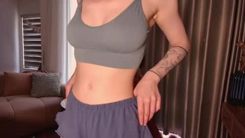 Lina online show from May 23, 4:11 am