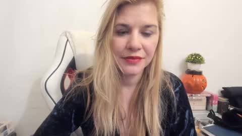 MIA online show from February 21, 10:26 pm