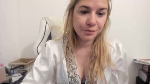 MIA online show from October 13, 5:43 am