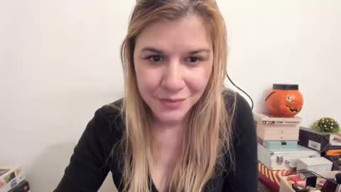MIA online show from February 8, 8:10 pm