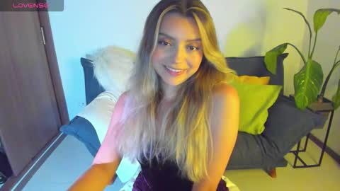 Zahaara online show from November 19, 9:59 pm